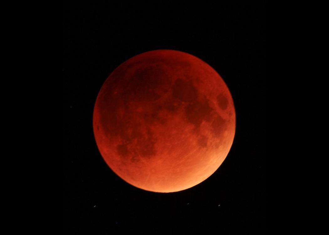 full moon lunar eclipse